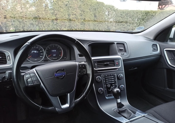 Volvo V60 cena 38900 przebieg: 253300, rok produkcji 2012 z Rybnik małe 92